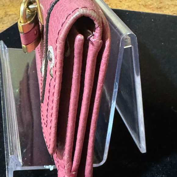 Chloe Paddington Pink Leather Wallet with Gold Lock - Picture 4 of 9